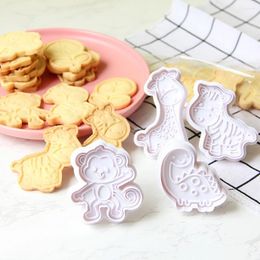 Baking Moulds 4pcs/set Monkey Car Flower Plastic Biscuit Mould DIY Kitchen Cake Decorating Tool Cookie Cutter Stamp Fondant Embosser