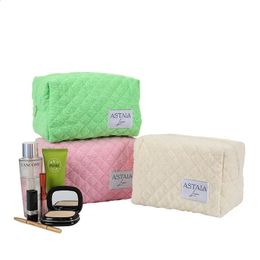 Cosmetic Bags Travel Plush Cosmetic Bag Quilted Lattice Pattern Pouch Candy Colour Embroidery Terry Cloth Makeup Storage Organiser Bag 231102