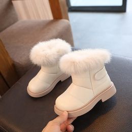 Boots 2023 Solid Color Britain Style Girls Casual Plush Winter Soft Baby Boys Short Kids Shoes Children Drop 231109