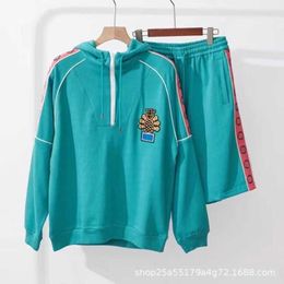 Womens Designer t shirt tracksuit Shirt Correct version of zippered hoodie Pineapple couple sports suit family embroidered Lu Han same style