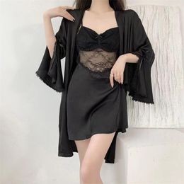 Women's Sleepwear YingShiTong Ms. Sexy Nightgown Lace Hollow Out Ice Condole Belt Suit With Breast Pad