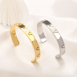 Luxury Bangle Bangle Jóias de Amor Feminino 18K Bracelete de Gold Bracelet Jóias de Gift Jóias para Mulheres Carta aberta Pulseira de moda de primavera Bracelets atacadistas