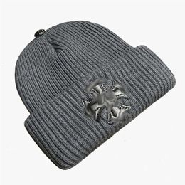 Women's Luxury Fashion Hats Brand Hearts Beanie Men Women Cap Autumn Winter Warm Headgear Ladies Knitted Trend Versatile Outdoor Caps Female Wool Cashmere Hat CIAS