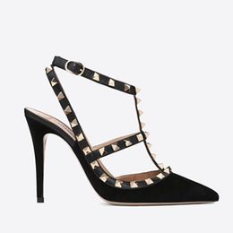 2023 fashion sandals women pumps high heels shoes luxurys casual shoes casual designer gold matt leather studded spikes slingback women shoes studded spikes shoes