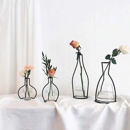 Vases Retro Iron Line Table Flowers Vases Nordic Decoration Home Metal Plant Holder Nordic Styles Flower Vase Home Decor P230411