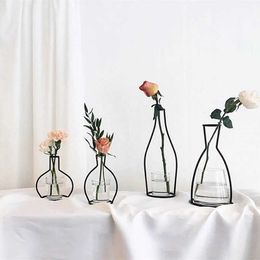 Vases Retro Iron Line Table Flowers Vase Pot Ornament Metal Plant Holder Nordic Styles Flower Vase Home Garden Decorations Wedding P230411