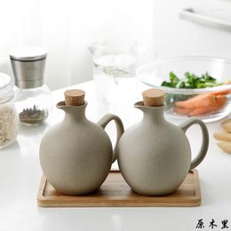 Storage Bottles Household Ceramic Seasoning Jar Olive Oil Pot Vinegar Bottle Kitchen Utensils Porcelain Food Container Soy Sauce