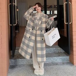 Women's Wool Blends 2023 Autumn Winter Women Elegant Plaid Woolen Coats Female Turn Down Collar Double Breasted Cute Long Korean Outwears 231110