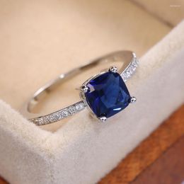 Wedding Rings Huitan Square Blue Series Stone Women Simple Minimalist Pinky Accessories Ring Band Elegant Engagement Jewellery