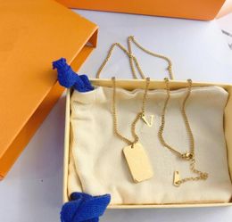 Top Quality 18K Gold Plated Pendant Necklaces Stainless Steel Necklac Designer Brand Letter Geometry Square Tassel Clavicular Chain Wedding Jewelry Accessories