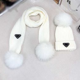 Luxury Baby Scarf set Winter Warm suit designer Knitted kids cap 2pcs knit Crochet Hats And scarves 12*120 CM Nov10