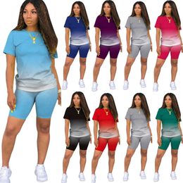 Fatos de treino femininos gradientes, conjunto de calças de 2 peças para esportes casuais, camiseta de manga curta, shorts de motociclista, ternos femininos, roupas de tamanho grande