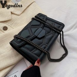 Evening Bags Rivet Chain Small Crossbody Bags For Women Shoulder Messenger Bag Lady Luxury Handbags 230410