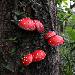 Garden Decorations 3 Pcs Resin Bonsai Decor Micro Mushroom Statue Simulation Luminous Figure Landscape Decoration Fairy Miniature