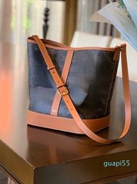 Designer-Bucket Layer Cowhide Retro Shopping Bag Large Capacity Single Shoulder Cross-body Bag for Women