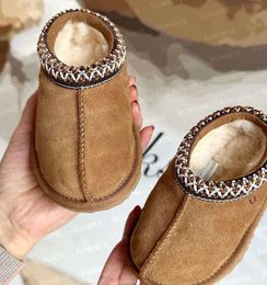 Baby Kids Toddler Tasman Shoes UGGsity Slippers Tazz Chestnut Fur Slides Sheepskin Shearling Classic Ultra Mini Boot Winter Mules Slip-on Wool Little 6135ESS