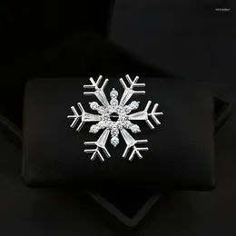 Brooches High-End Snowflake Brooch Cute Japanese Style Pins Fixed Clothes Decorative Creative Corsage All-Match Suit Accessories Jewellery