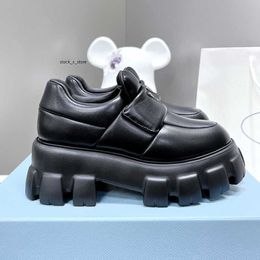 2023 Luxury Womens Shoe Designer P Womens Outdoor Styling Leather Indoor White Casual Shoes Thick Sole Shoes Sponge Shoes Foam Womens Slide Slippers box sizes 34-41