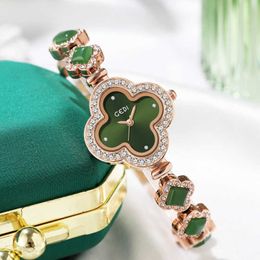 New Lucky Four Leaf Grass Net Red Wristwatch Small and Luxury Green Agate Bracelet Watch Goldie Quartz Women's