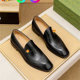 2023 YENİ G Lüks Marka Penny Loafers Erkek Ayakkabılar Deri Tasarımcı Elbise Ayakkabı Kaydırıyor Büyük Boyut 38-45 Brogue oyma Loafer Driving Party 38-46