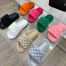 Designer Women Slippers POOL PILLOW COMFORT Mules Smooth Calfskin Flats Fashionable Easy-to-wear Rubber Bottom Slides with box