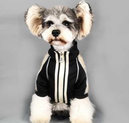 Spring dog apparel Fall Vintage Pets Jackets Fashion Letter Printed Schnauzer Coat Festival Gift for Bulldog Trendy Hoodies designer clothing small cute