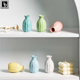 Vases Mini Ceramics Minimalist Flower Vase Art Floor Vases Hydroponic Plants Pot Living Room Nordic Home Decoration Salon Ornaments P230411