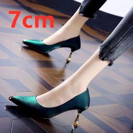 Sandalet Cresfimix kadın moda tatlı yeşil pu deri stiletto topuklu ofis bayan siyah yaz yüksek topuk ayakkabıları zapatos dama a6047 230410