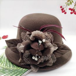 Wide Brim Hats Bucket Women Fashion Elegant Fedoras Hat French Style Painter Cap Vintage Warm Party Top Feather Flower Ornament Billycock 231110