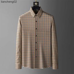 Men's Casual Shirts 2021 Winter Thicken Plaid Shirts Men Long Sleeves Slim Fit Casual Shirt Male Formal Dress Shirts Streetwear Social Tops W0410