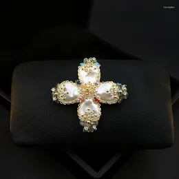 Brooches 1283 Four-Leaf Clover Brooch Original Design Hand-Made Exquisite Women's Suit Neckline Corsage Pin Clothes Accessories Jewellery