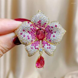 Brooches Luxurious And Elegant Full Micro-inlay Red Green Zircons Flowers Temperament Suit Jacket Acessories Pins Wedding Gift