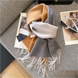 3 Colors Light Luxury 100% Pure Wool Shawl Tassel Gradient Color Blocking Scarf Warm Winter Gifts For Drop Delivery Dh3Rw