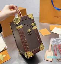 new Classic Jewelry Hard Box Trunk Bags Handbags Brand Old Flower Genuine Leather Shoulder Bag Designer Women Storage Crossbody Bag Totes