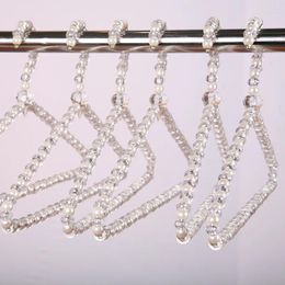 Hangers 14MM Crystal Beads Acrylic Pearls Triangle Hanger Curved Wedding Dress Display Clothes Rack