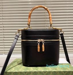 Fashion Letter Hardware Zipper Open Detachable Leather Shoulder Strap High Quality Clutch