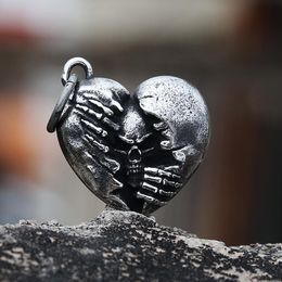 Pendant Necklaces Stainless Steel Unique Broken Heart With Skull Men Necklace Fashion Unisex Jewellery Gothic Couple Gift V228Pendant