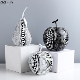 Decorative Objects Figurines Fruit Abstract Statue Ornaments Simple Room Decor White Black Apple Pear Resin Figurine Desk Adornment Home Decoration Modern 230410