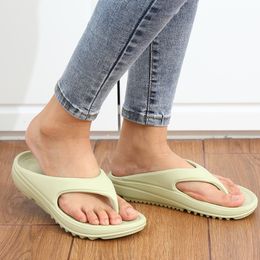 Slippers Comwarm Thick Sole Flip Flops For Women And Men Summer Yoga Mat Outdoor Beach Thong Sandals Shower NonSlip Soft 230412