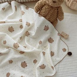 Blankets Korea Style 2 Layers Muslin Cotton Baby Blanket With Wave Trim Spring Fresh Bear Planet Pattern Swaddle Wrap