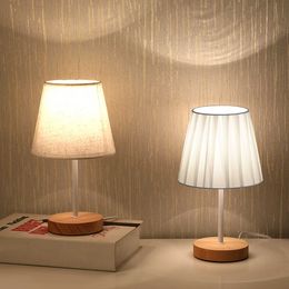 Desk Lamps Wooden Table Lamp USB Powered Nightstand Lamp Warm Light Bedside Lamp With Cylinder Lamp Shade Desk Light Bedroom Home Decor P230412