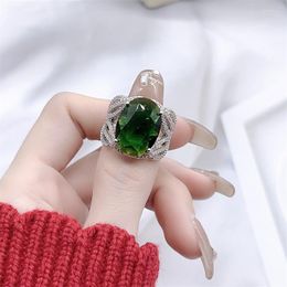 Cluster Rings RUZZALLATI Fashion Design Big Oval Emerald Gemstone Wedding Ring Ladies 925 Silver Luxury Engagement Fine Jewlery Party Gift