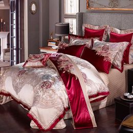 Conjunto de roupas de cama, conjunto de suprimentos de casamento sofisticado, conjunto de villa de quatro peças, luxuosa marca de celebração de casamento no estilo europeu, conjunto de três peças, big brand king edredon