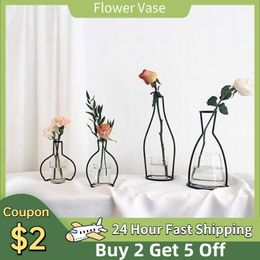 Vases Retro Iron Line Flowers Vases Nordic Home Decoration Metal Plant Holder Nordic Styles Iron Dried Flowers Vase Room Home Decor P230411