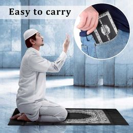 Carpet Folding Easy Carry Rug Pocket Prayer Rug Kneeling Poly Mat with Compass for Muslim Islam Waterproof Prayer Carpet Home Blanket Z0411