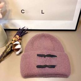 Designer Brand Men's Beanie Hat Women's Autumn Small Fragrance Style New Warm Fashion All-match Letter Knitted Hats