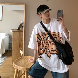 Men's T-Shirts Men T Shirt Graffiti Letter O-neck Male Cotton T-shirt Thin Summer Causal Tshirts Fashion Daily Half Sleeve Loose Tees M-5XL 230412