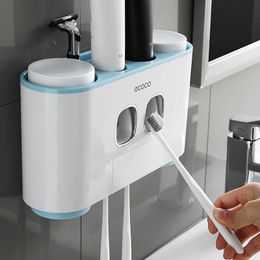 Toothbrush Holders ECOCO Wall Mount Automatic Toothpaste Dispenser With 4 Cups Adsorption Storage Rack Bathroom Accessories 230411