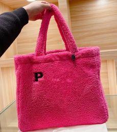 Designers Bags Letter P Printed Lambswool Fur Totes Handbags Woollen Large Capacity Shopping Sh7984316