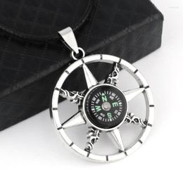 Pendant Necklaces 2023 Fashion Street Hiphop Necklace For Male And Female Students Personality Compass Hip Hop Titanium Ornament